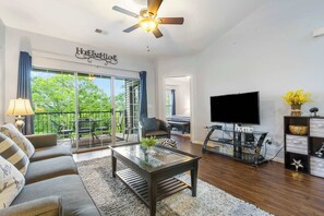 Condo, Multiple Beds, Balcony, Garden View (Holiday Ridge Retreat Duo) | Living area