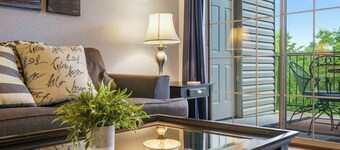 Holiday Ridge Retreat Duo - Holiday Hills Branson - Golf Resort - Outdoor Pools