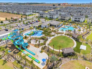 Outdoor pool - Over the Moon (Davenport)