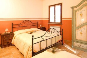 5 bedrooms
