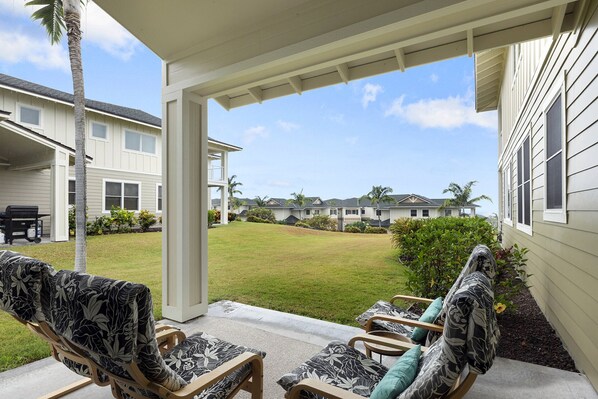 Casa, varias camas, hidromasaje, vista parcial al océano | Vista al jardín