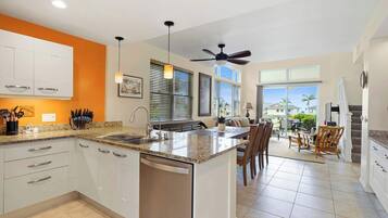 Townhome, Multiple Beds, Patio, Garden View (Na Hale O Keauhou #I1) | Private kitchen | Fridge, microwave, oven, stovetop