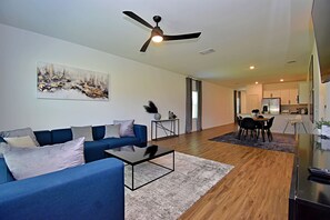 Televisión de 40 pulgadas con canales por cable