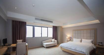 Ming Chao Holiday Hotel