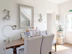 Interior - A country house that sleeps 18 guests  in 7 bedrooms (Selsey)