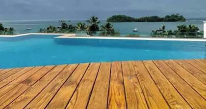 Beautiful 2 bedroom 3 bed condominium with big balcony