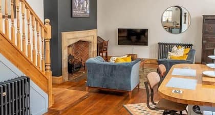 Luxury City Centre Accommodation Sleeping 2