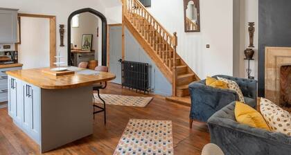 Luxury City Centre Accommodation Sleeping 2