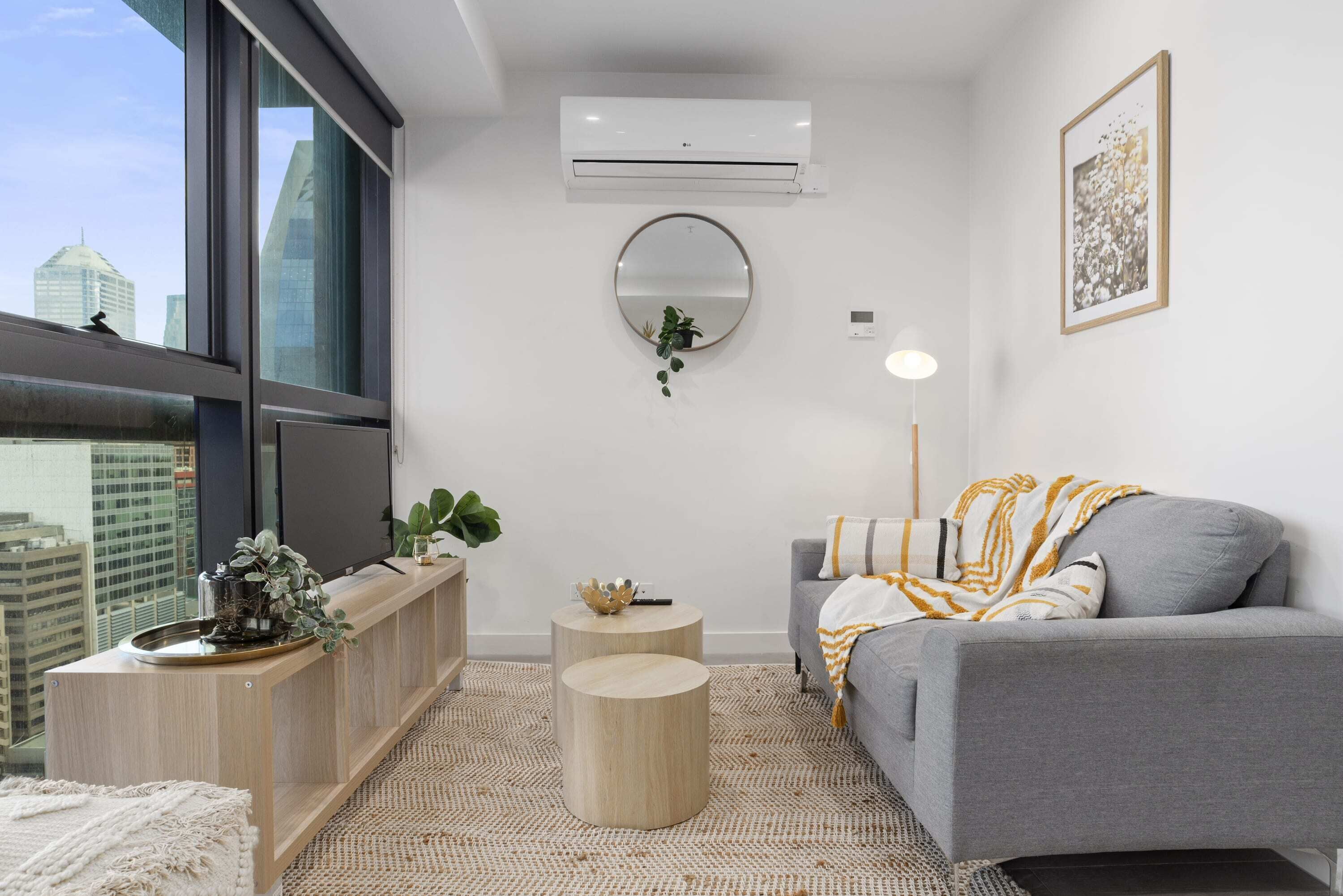 A Cozy & Stylish Apt Near Melbourne Central & QV