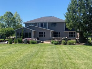 المنشأة من الخارج