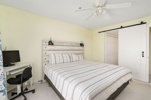 2 chambres, bureau, accès au Wi-Fi (inclus), literie fournie