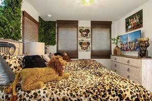 5 habitaciones, tabla de planchar con plancha y wifi gratis
