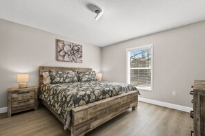 Room - Newly renovated near Disney w/ private pool (Davenport)