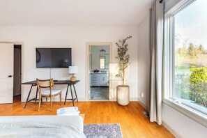 8 chambres, accès au Wi-Fi (inclus), literie fournie