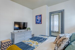 2 bedrooms, iron/ironing board, free WiFi - Smart and Luxury 2 bedrooms 2 bathrooms first floor apartment centrally located inside the walls of Lucca (Lucca)