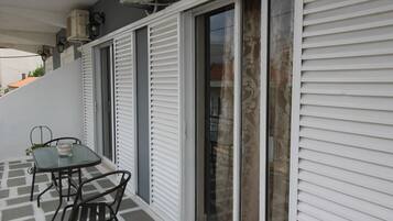 Deluxe Apartment | Terrace/patio