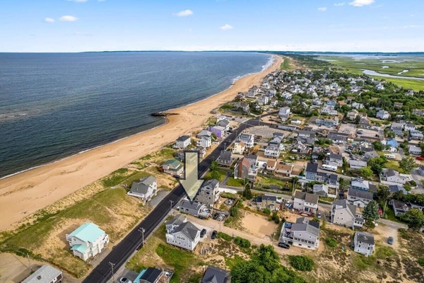 Aerial view, across the street from the beach, large private deck, walking to all the bars & restaurants