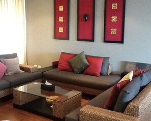 TV - City Centre Beachfront Condominium - Superb area with fully furnished for RENT (Tambon Hua Hin)