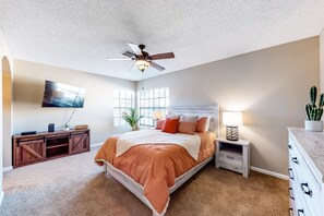 3 bedrooms, iron/ironing board, internet, bed sheets