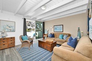 Fireplace - 5 Bedroom 4 Bath Duplex w/ Parking on 46th St! (Newport Beach)