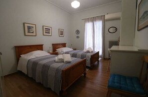 2 chambres, fer et planche à repasser, Wi-Fi, literie fournie