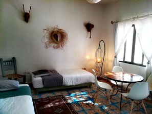 1 dormitorio, cuna de viaje, wifi y ropa de cama