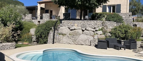 Piscine extérieure