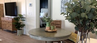 Excellent Location Private Safe New Construction Austin Fenced Yard 