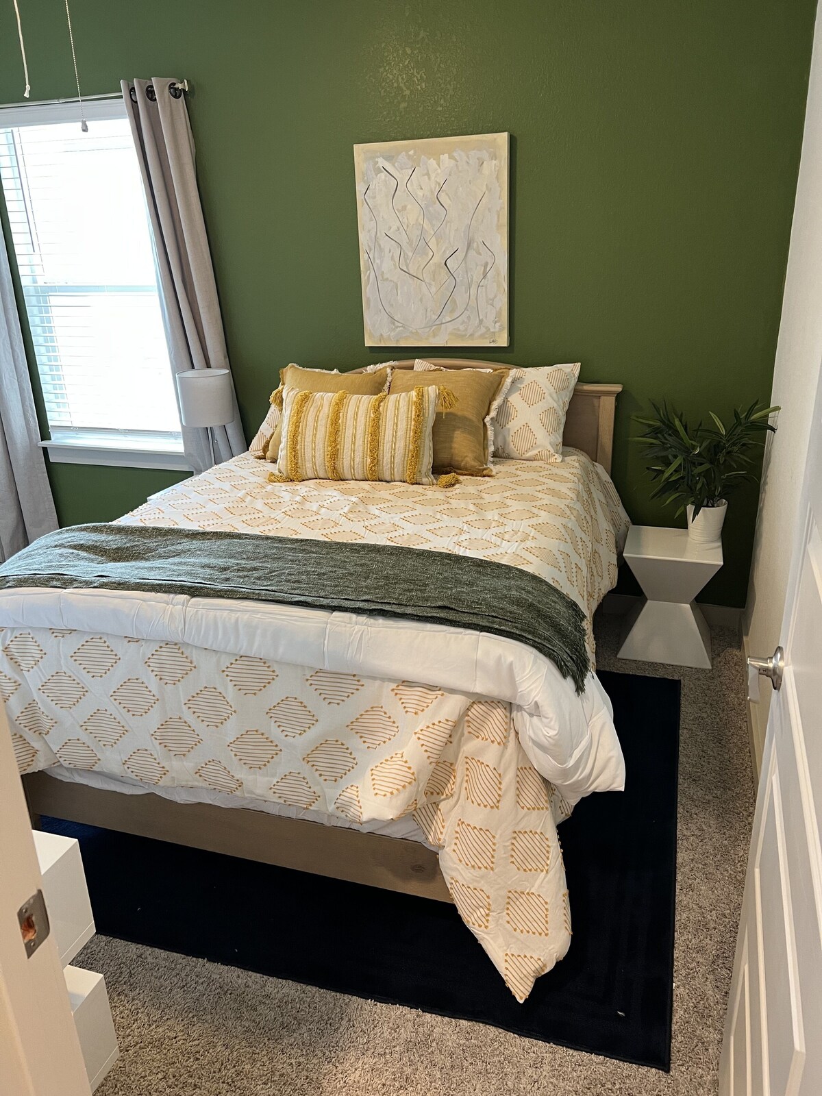 Photo 9 of Excellent Location Private Safe New Construction Austin