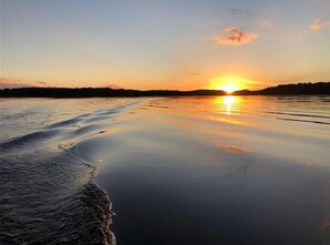Beach nearby, fishing - Quiet retreat on Little Whitefish Lake (Garrison)