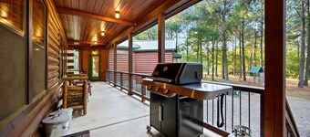 Cast Away Lodge Luxury Cabin Near Hochatown center!