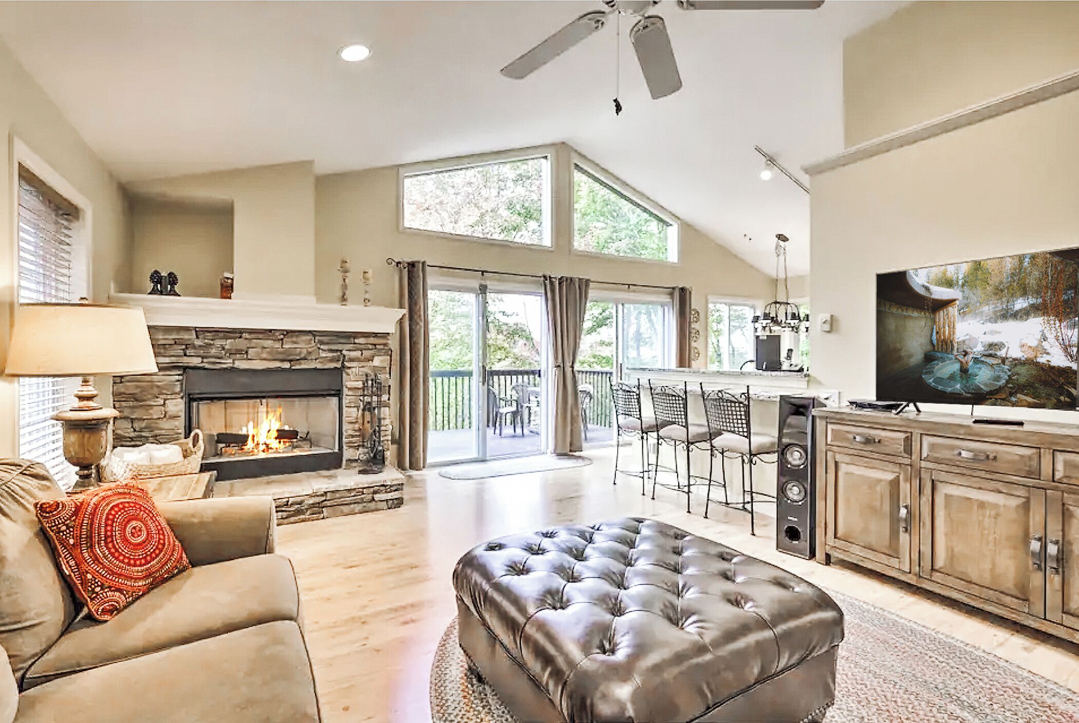 The Wild Daisy Retreat - Intimate Treetop Mountain Setting