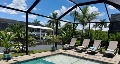 Beautiful canal view, direct Gulf access, gorgeous heated pool!