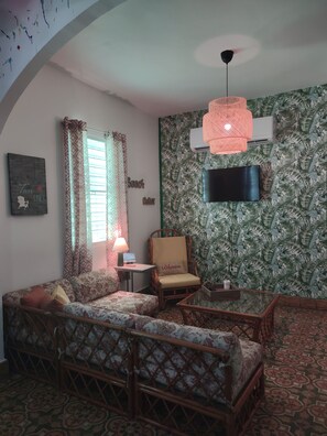 Smart-TV, Computerbildschirme, Drucker