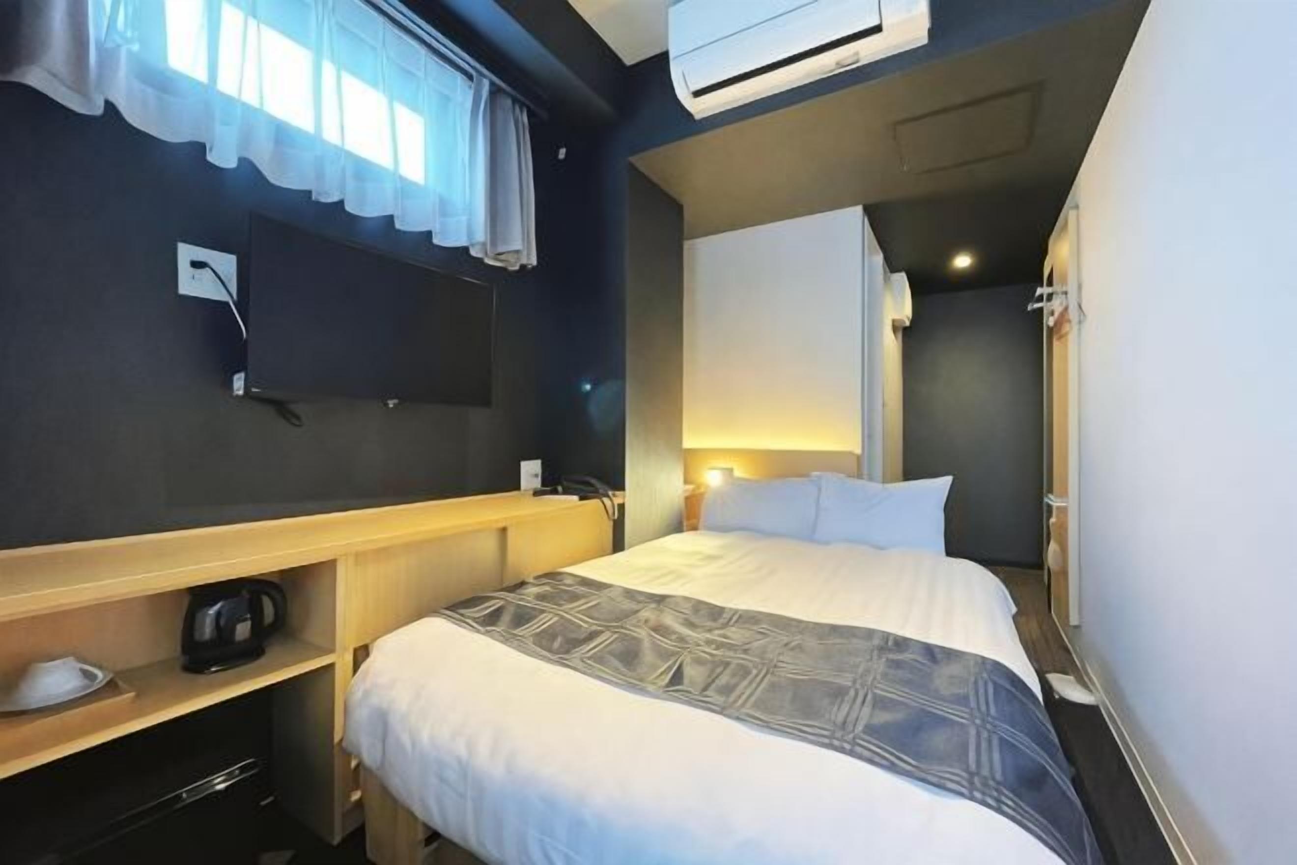 Minibar, Schreibtisch, laptopgeeigneter Arbeitsplatz