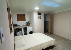 スタジオ | WiFi (無料)、ベッドシーツ