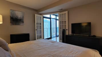 2 bedrooms, desk, iron/ironing board, free WiFi