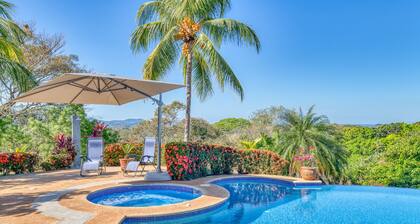 Reconnect with Nature! Private Pool, BBQ. Sleeps10