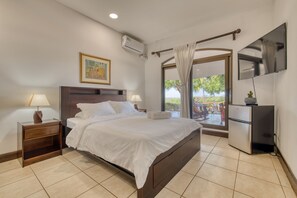 4 عدّة غرف نوم ومكتب وواي فاي وتسهيلات لدخول الكراسي المتحركة