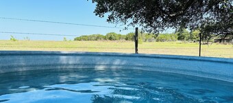 Cozy Chic Cabin with Cowboy Pool on Texas Wine Trail