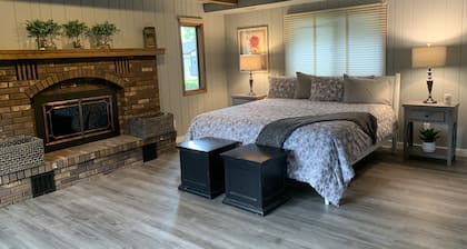 Charming cottage on Lake Winnebago