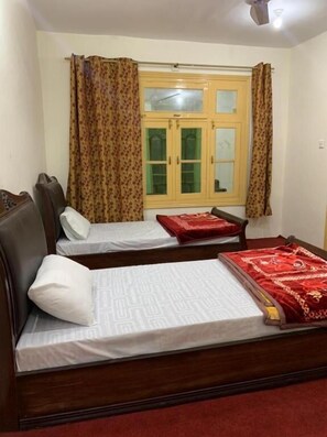 Dobbelt- eller tomannsrom – standard | Wi-fi (inkludert)