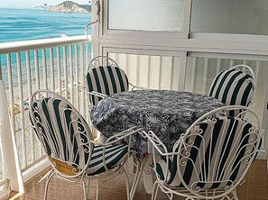 Outdoor dining - DreamVeracruz Beach Benidorm (Benidorm)