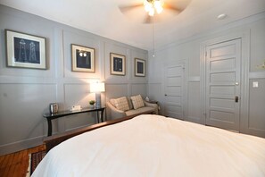 Iron/ironing board, free WiFi, bed sheets