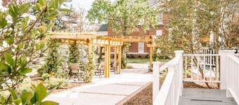 Siren Room - Captain's Quarters Inn, Downtown Historic Edenton