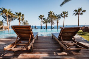 Seasonal outdoor pool - Elysium Garden (Bozyazi)
