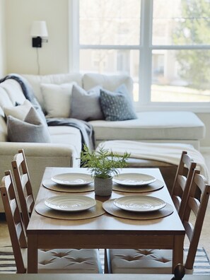 智能电视、壁炉