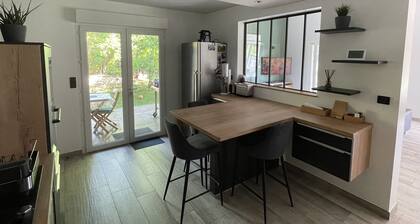 Beautiful modern villa with swimming pool - Drôme