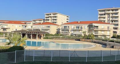 T2 46m2 apartment with 12m2 terrace overlooking the estate's superb swimming pool