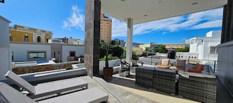 3BR Centro Home w/ Rooftop – Walk to Olas Altas Beach